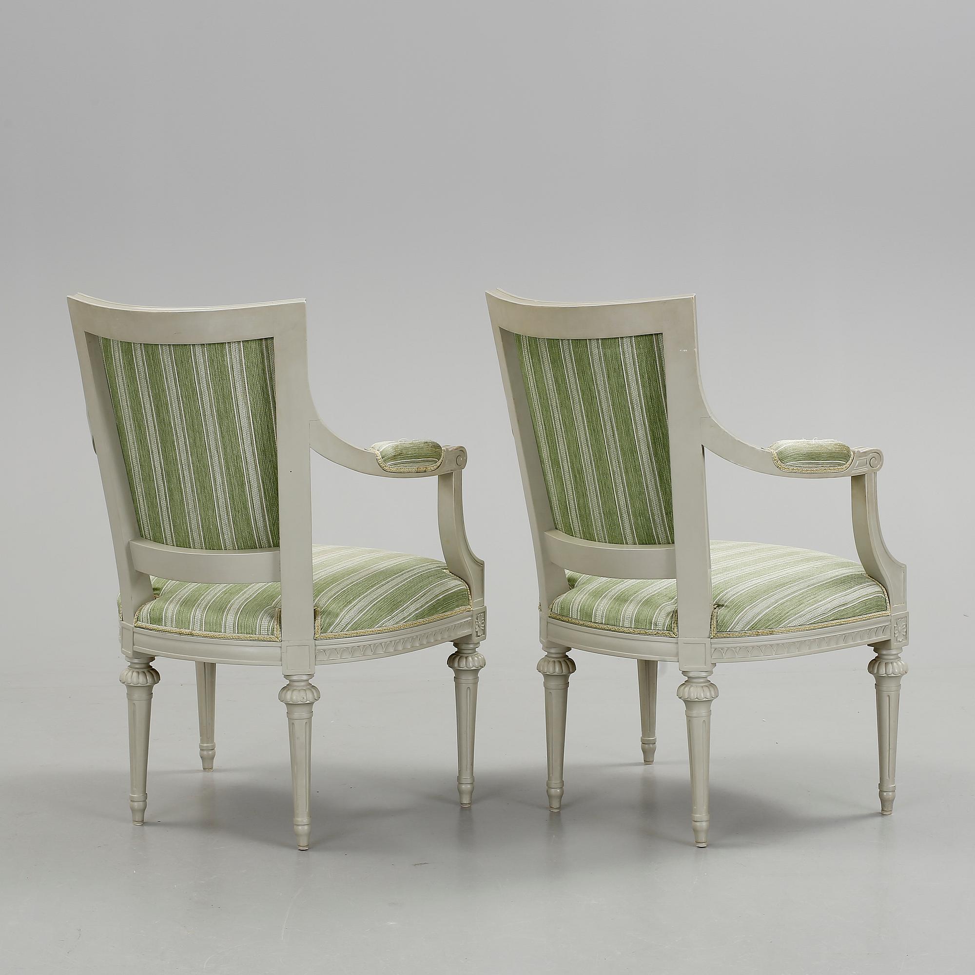 KARMSTOLAR, ett par, gustaviansk stil, Torsten Sylvén, 1900-talets andra hälft.
