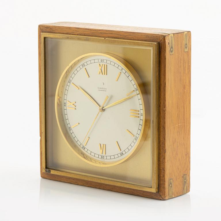 Omega, De Luxe, Chronometre, "Jumping Second", table clock, 144 x 144 x 44 mm.