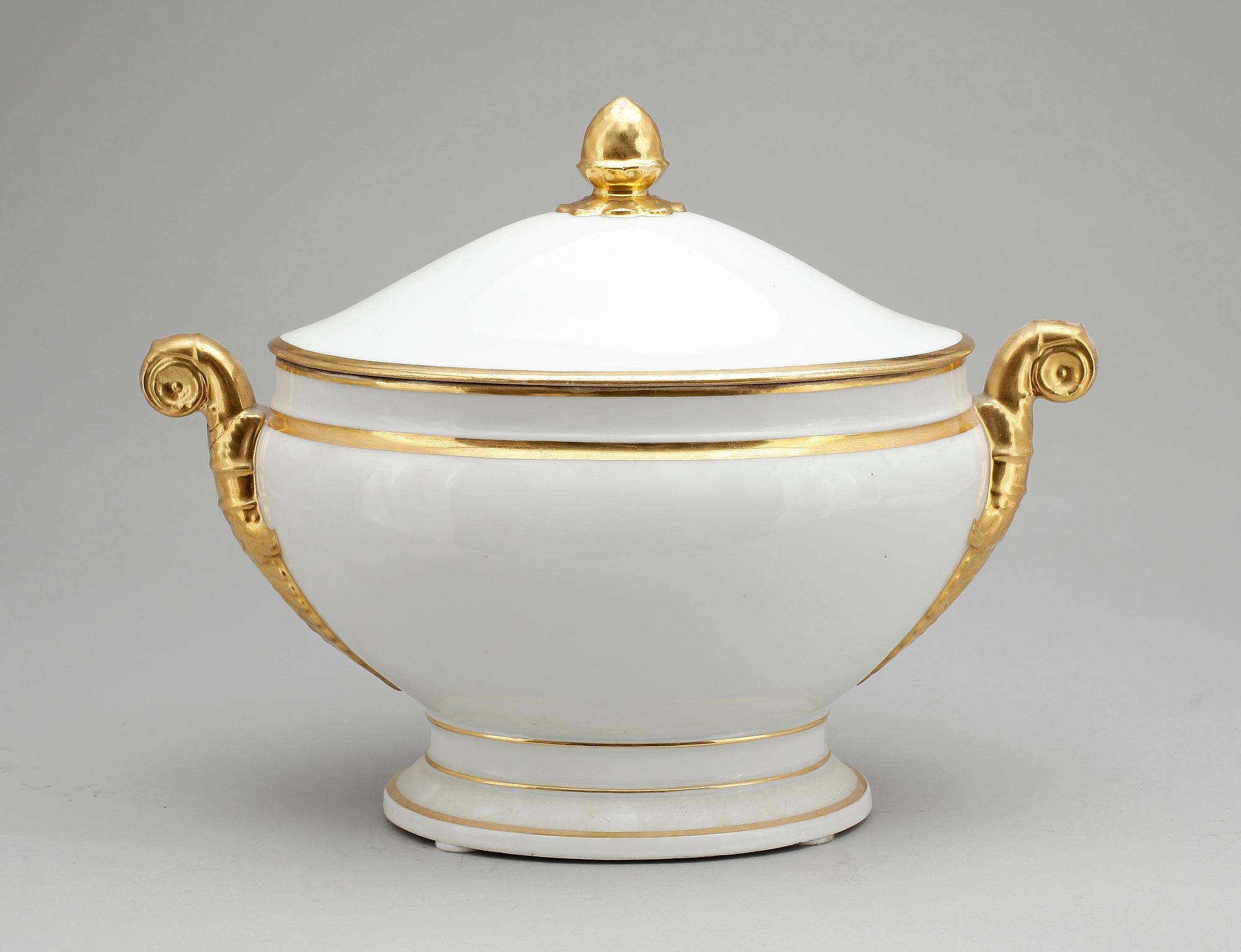 TERRIN med LOCK, porslin, Paris, Empire, 1800-talets första hälft.