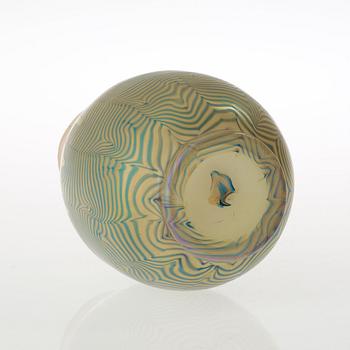 An opalescent glass vase, Loetz, 1920's.