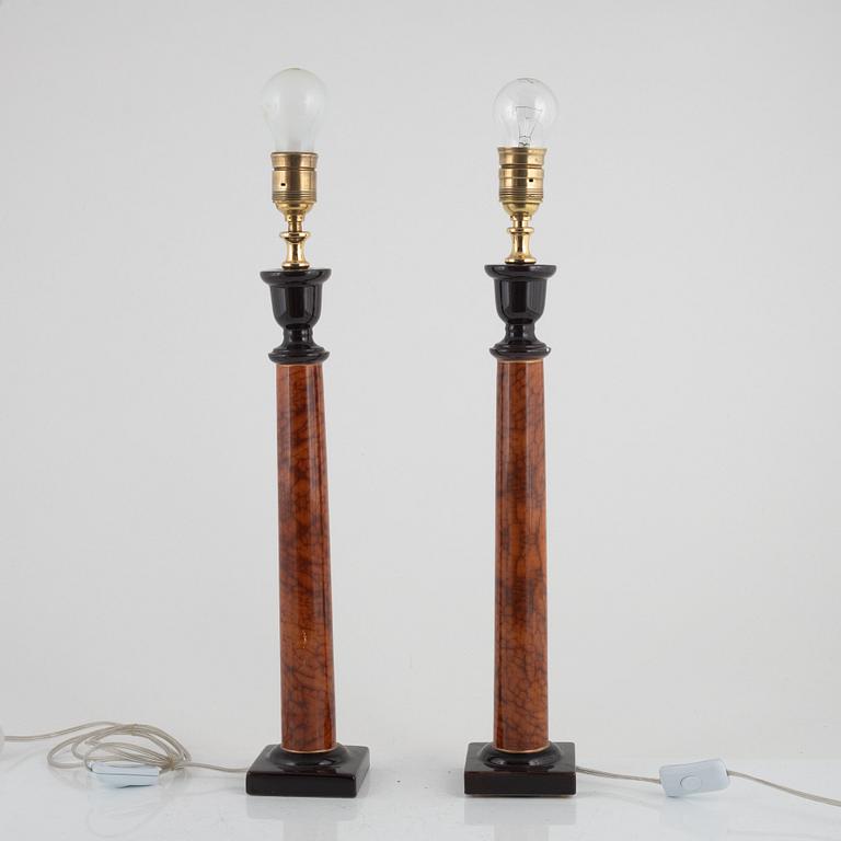 Bordslampor, ett par, sent 1900-tal.
