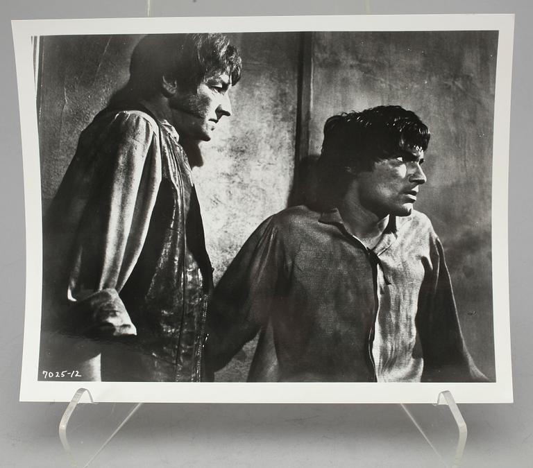 FILMMEMORABILIA, promotionfotografier, ca 100 st, från elva filmer, bl a "Wild Party", 1975.