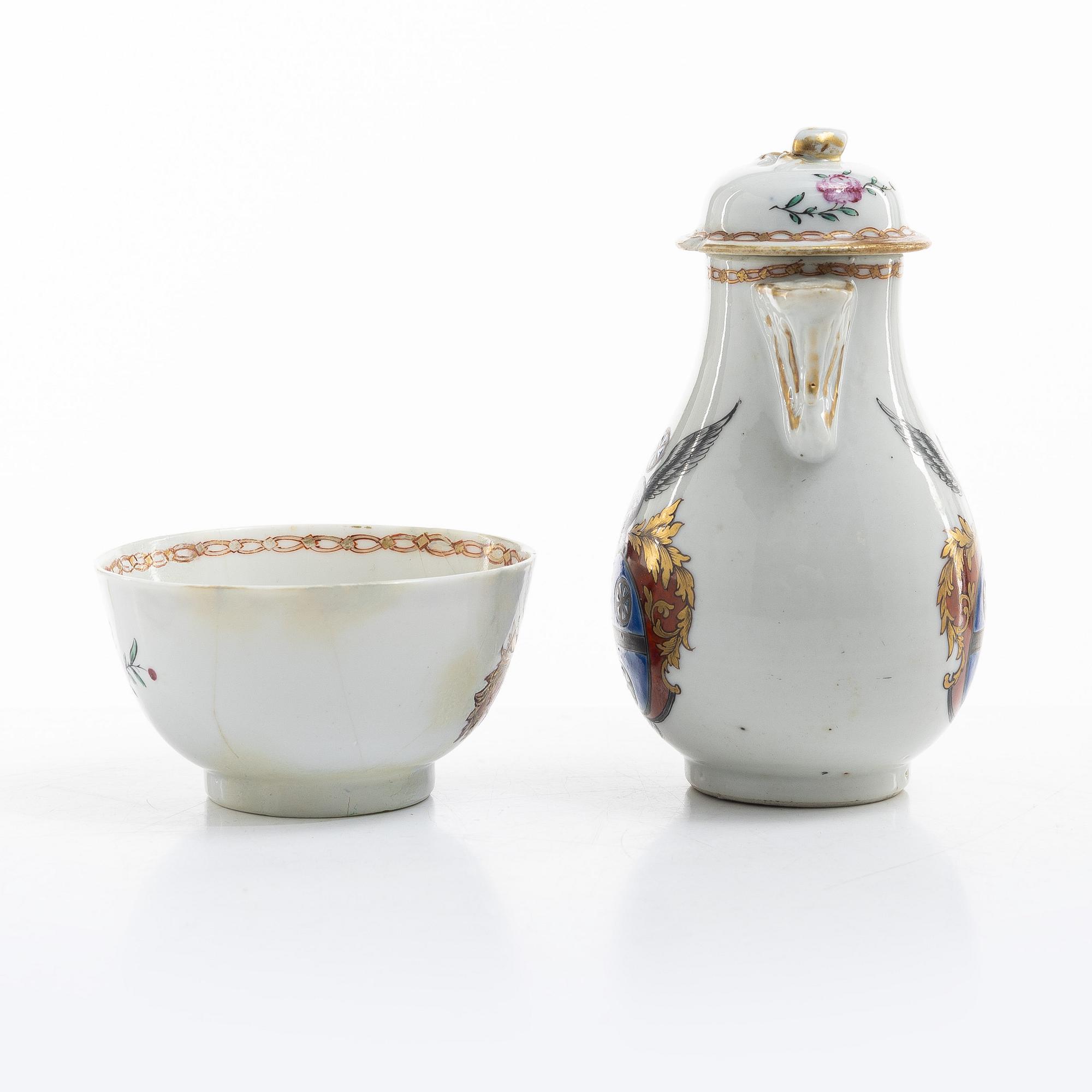 A jug, a ladle dish and a cup, all with the noble family Du Rées coat of arms, Qing dynasty, Qianlong (1736-95).