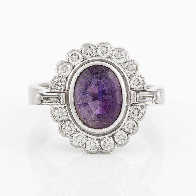 Ring, cocktail ring, 18K white gold with diamonds and amethyst.