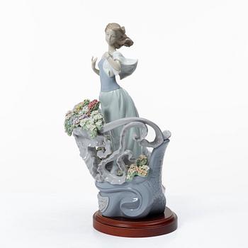 Joan Coderch, figurine, "Love's first light" Lladró, Spain.