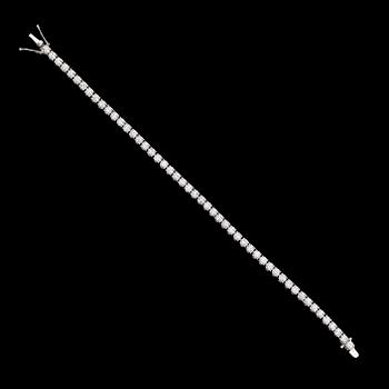 ARMBAND, sk Rivière, briljantslipade diamanter tot 5.19 ct.