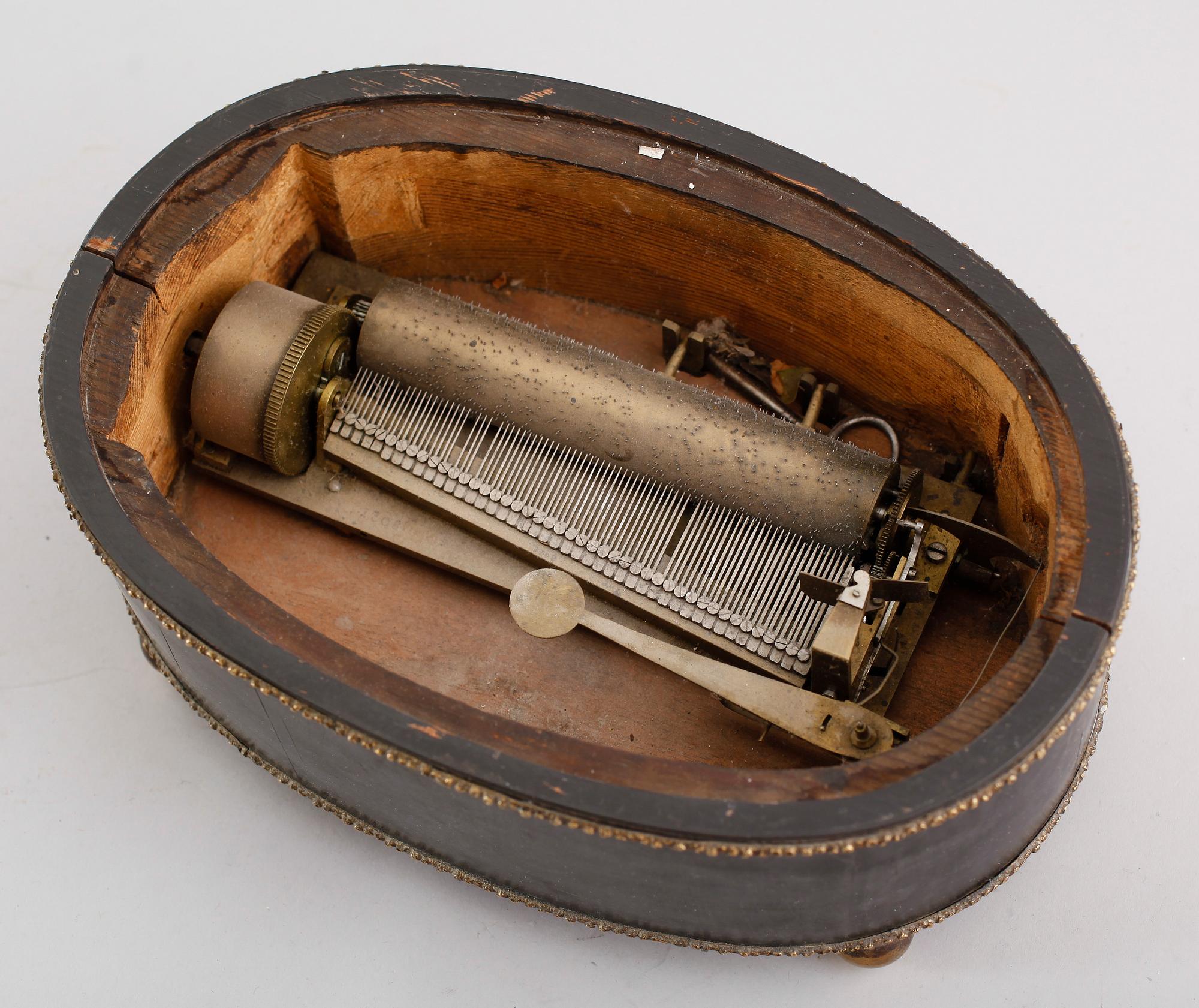 BORDSPENDYL, empire, Frankrike, 1800-talets första hälft.