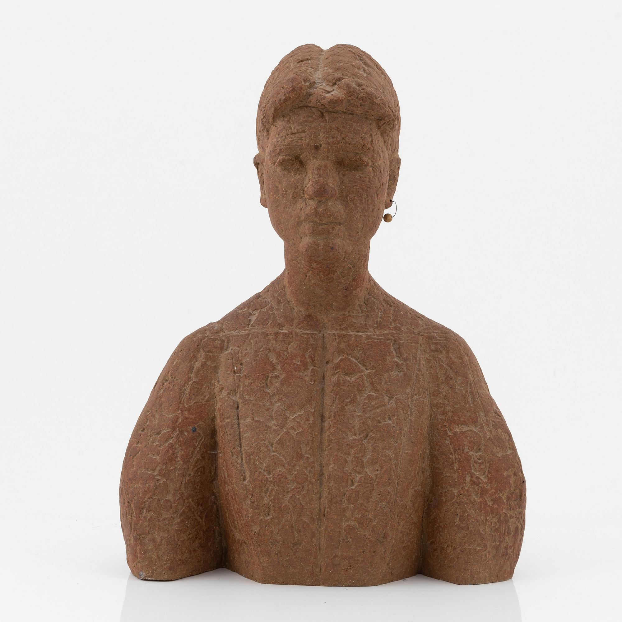 Liss Eriksson, skulptur, terrakotta, signerad och numrerad XIII/XXXV.