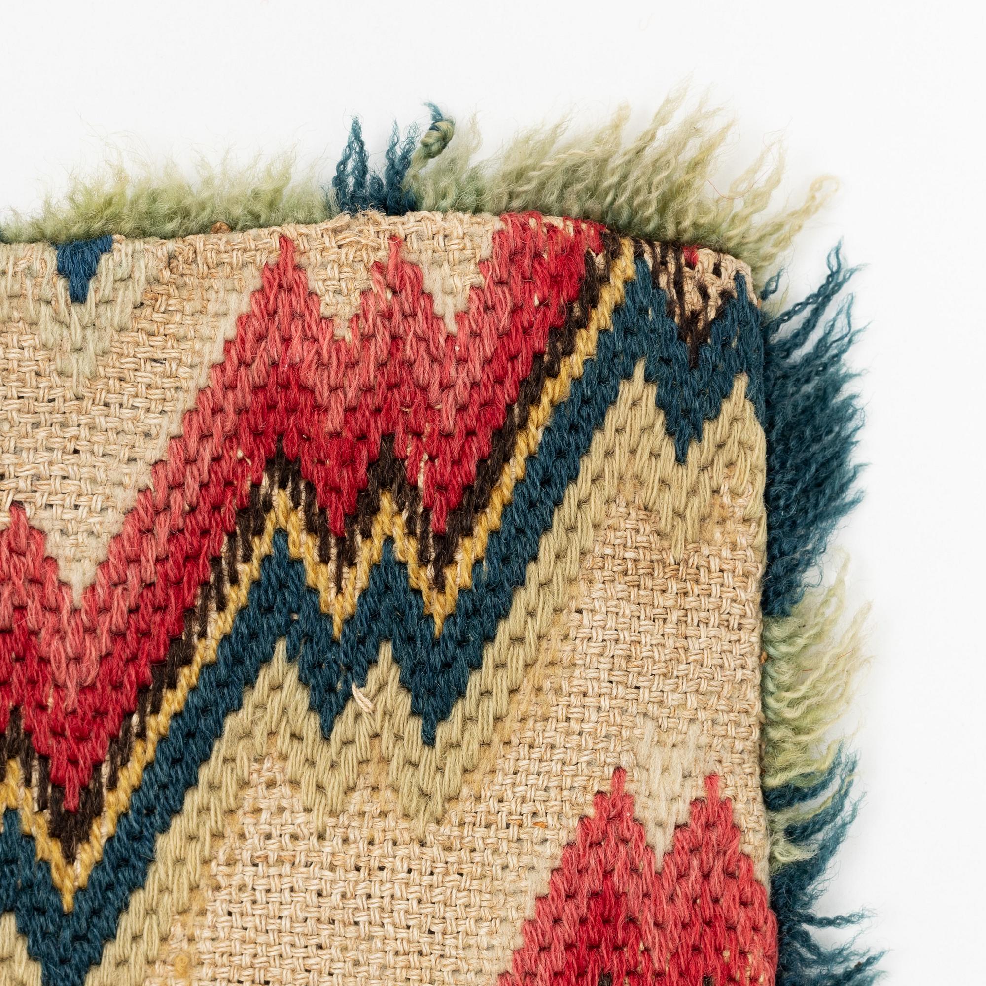 Åkdyna,  Skåne korsstygn och tvistsöm daterad 1845 EPD, ca 142 x 38 cm.