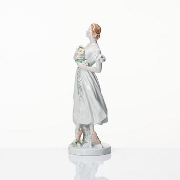 A porcelain ballerina figurine, Lomonosov, 1963.