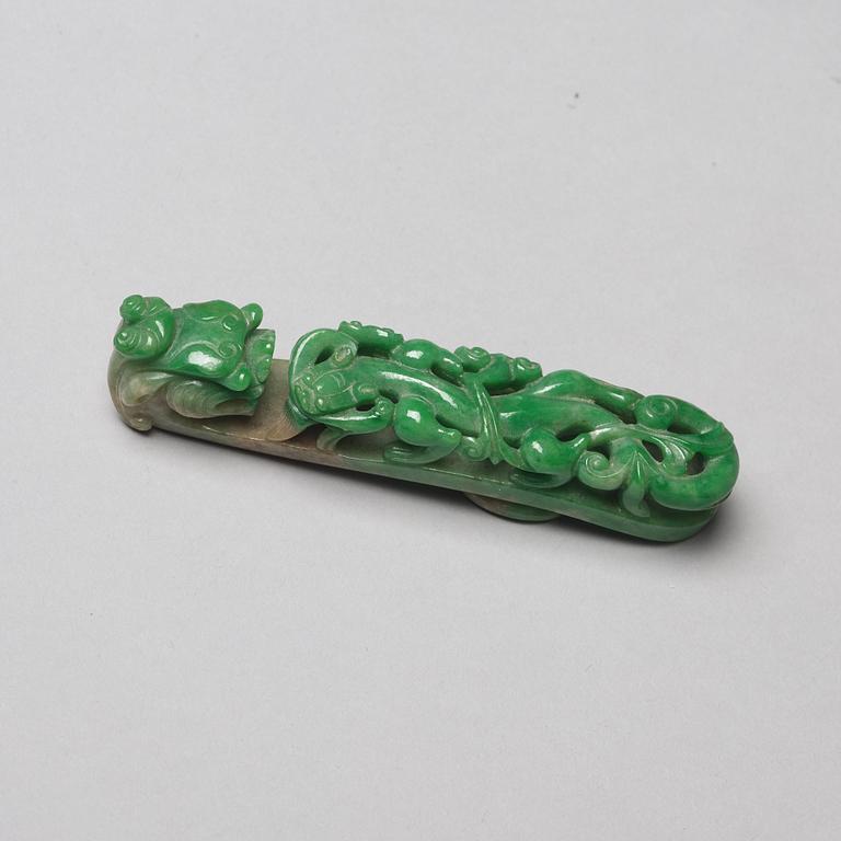 Two nephrite belt buckles, Qing dynasty and early 20th Century.