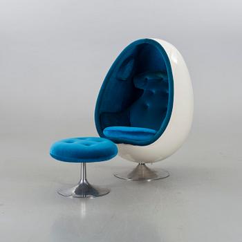 Henrik Thor-Larsen, HENRIK THOR-LARSEN, an "Ovalia" easy chair and ottoman, for Torlan AB, Sweden 1960-70's.