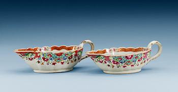 1626. A pair of famille rose sauce boats, Qing dynasty, Qianlong (1736-95).