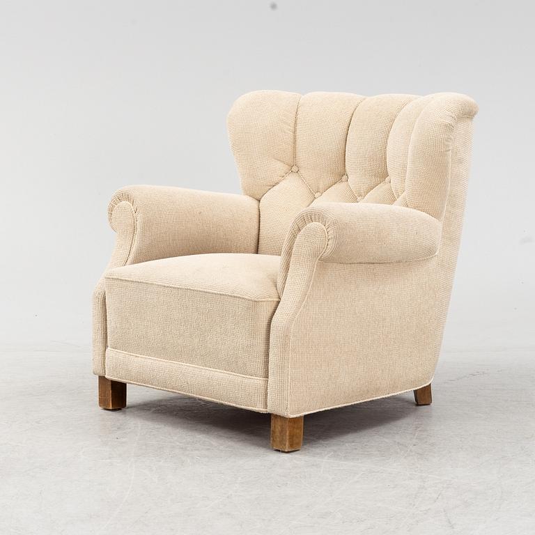 A model 1518 lounge chair from Fritz Hansen, 1940s.