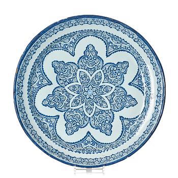 412. A large French faience dish, Rouen, 18th Century.