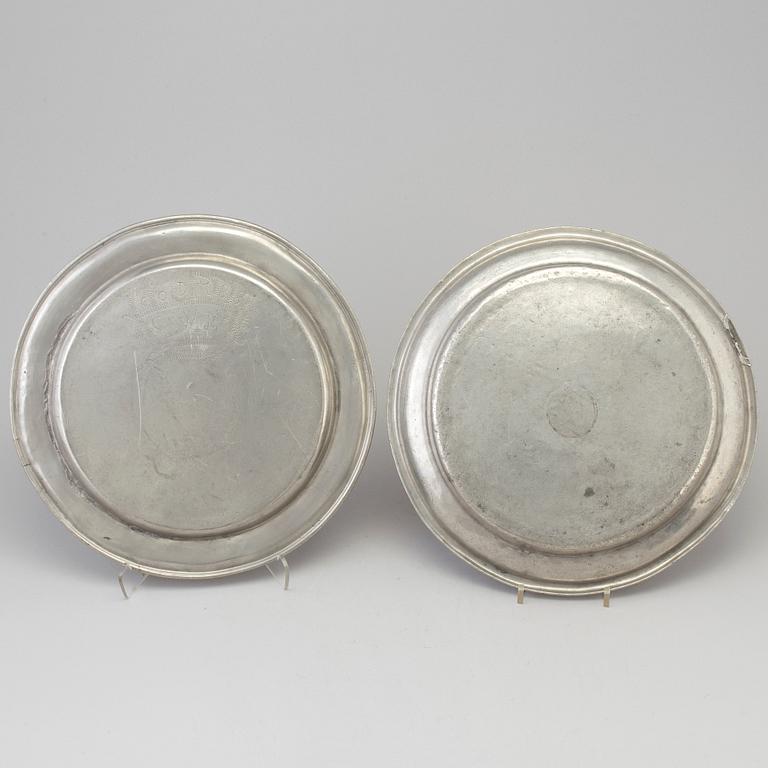 FAT SAMT SKÅLFAT, tenn, 2 st, 1700-tal.