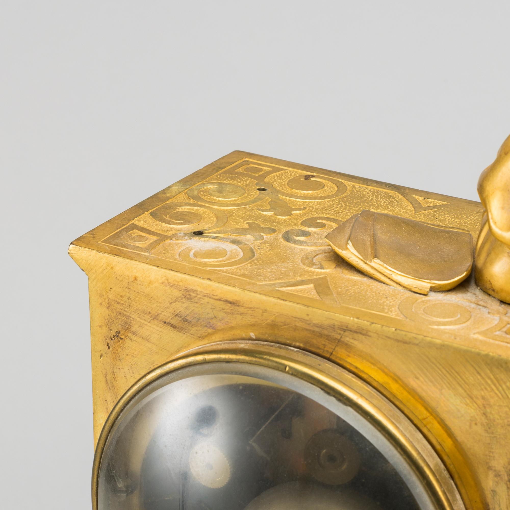 MID 19TH CENTURY MANTELPIECE CLOCK.