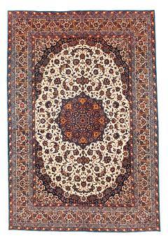 1206. SEMI-ANTIQUE/OLD ESFAHAN. 310 x 211,5 cm (as well as approximitley 2 cm patterned flat weave at each end).