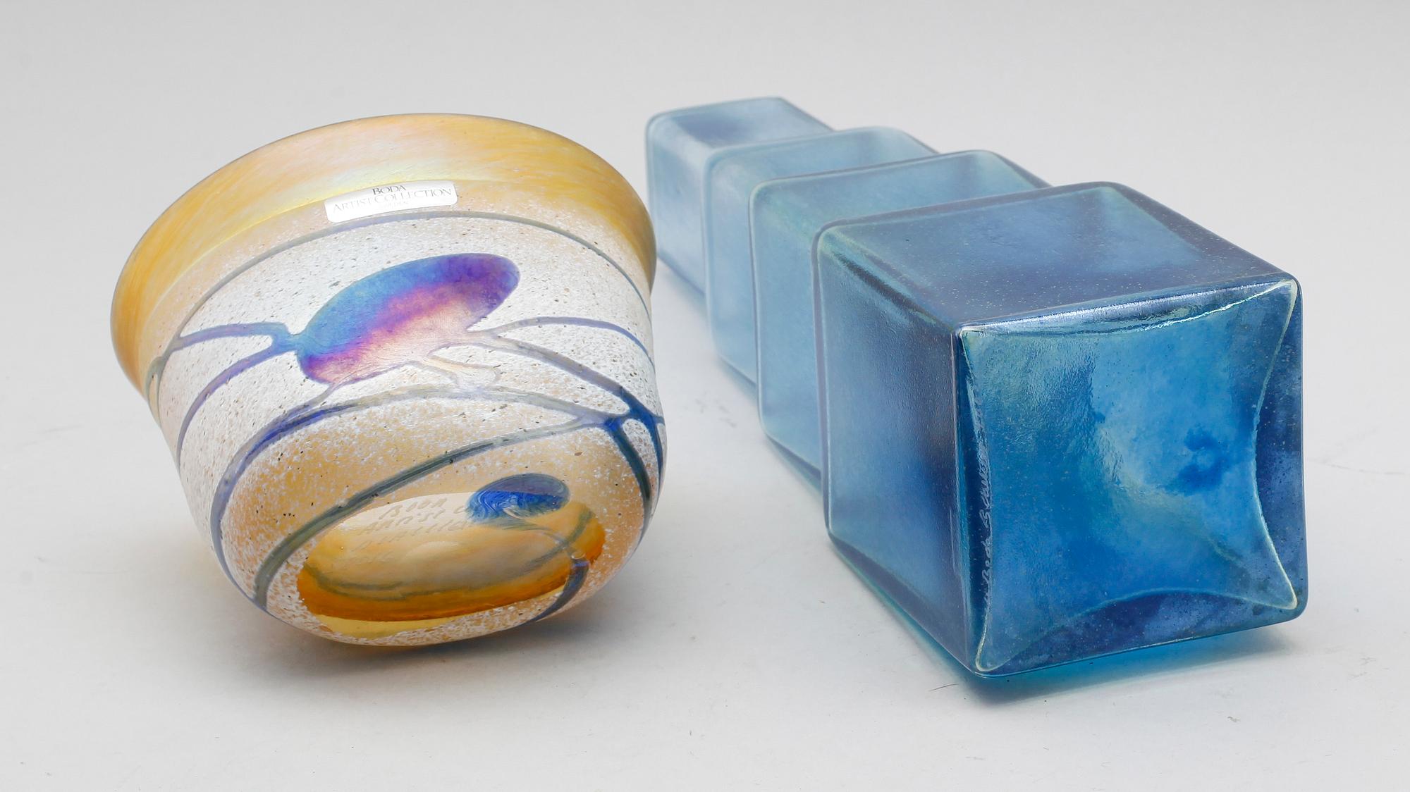 VASER, 2 st, glas, Bertl Vallien, Boda.