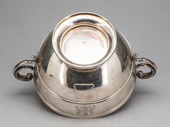 BÅLSKÅL, silver, Carrington & Co, England. 1910. Vikt ca 1800 g.