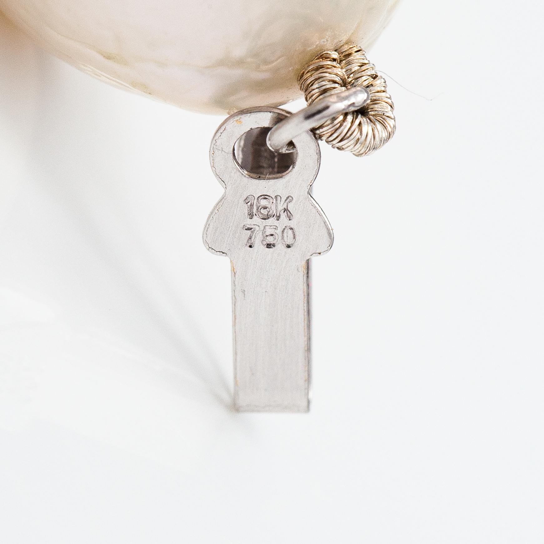 Pärlcollier, odlade pärlor och agatpärlor, 18K vitguld.