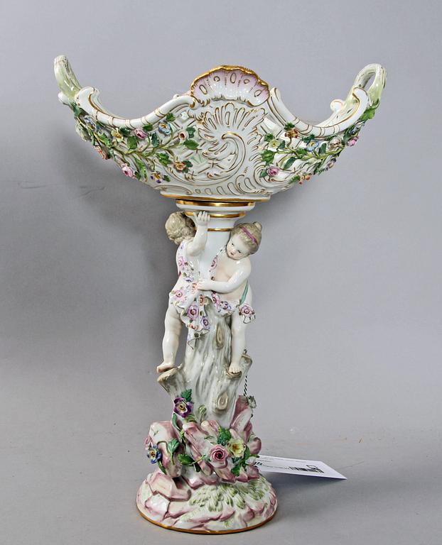 UPPSATSSKÅL, porslin. Meissen. 1800-talets slut.