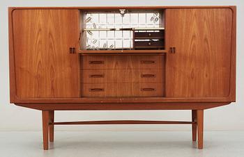 SIDEBOARD/BARSKÅP, Clausen & Son, Silkeborg, Danmark, omkring 1900-talets mitt.