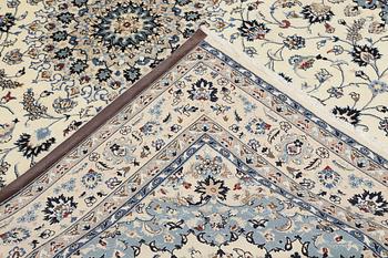 Carpet, Nain, part silk, 292 x 177 cm.
