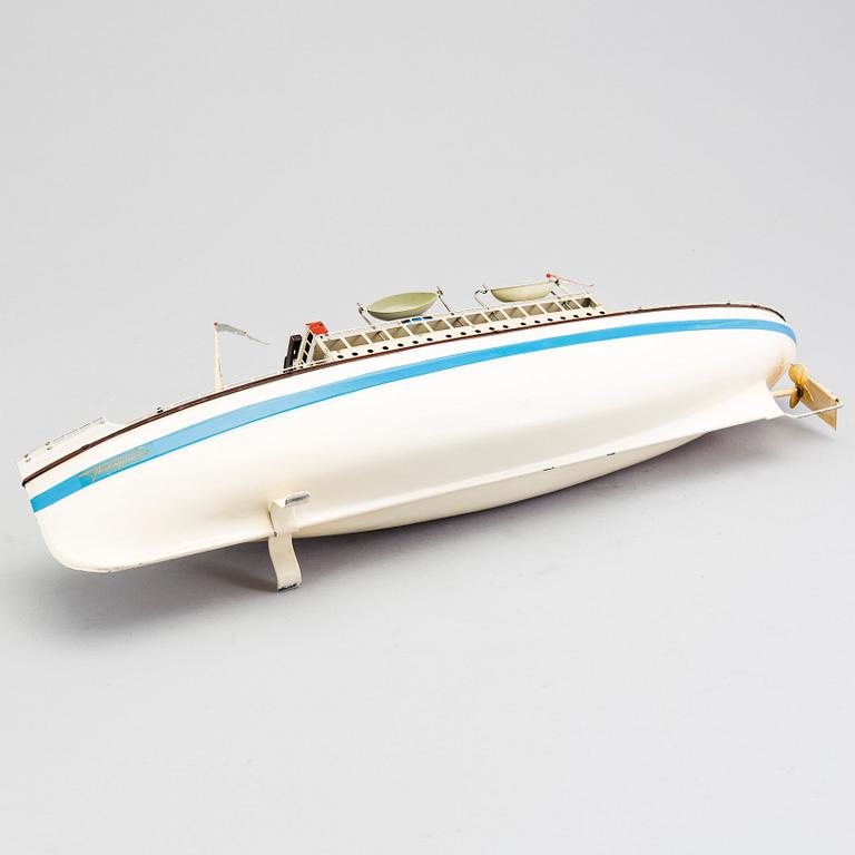 A tinplate Fleischmann steam liner, Germany, 1950s.
