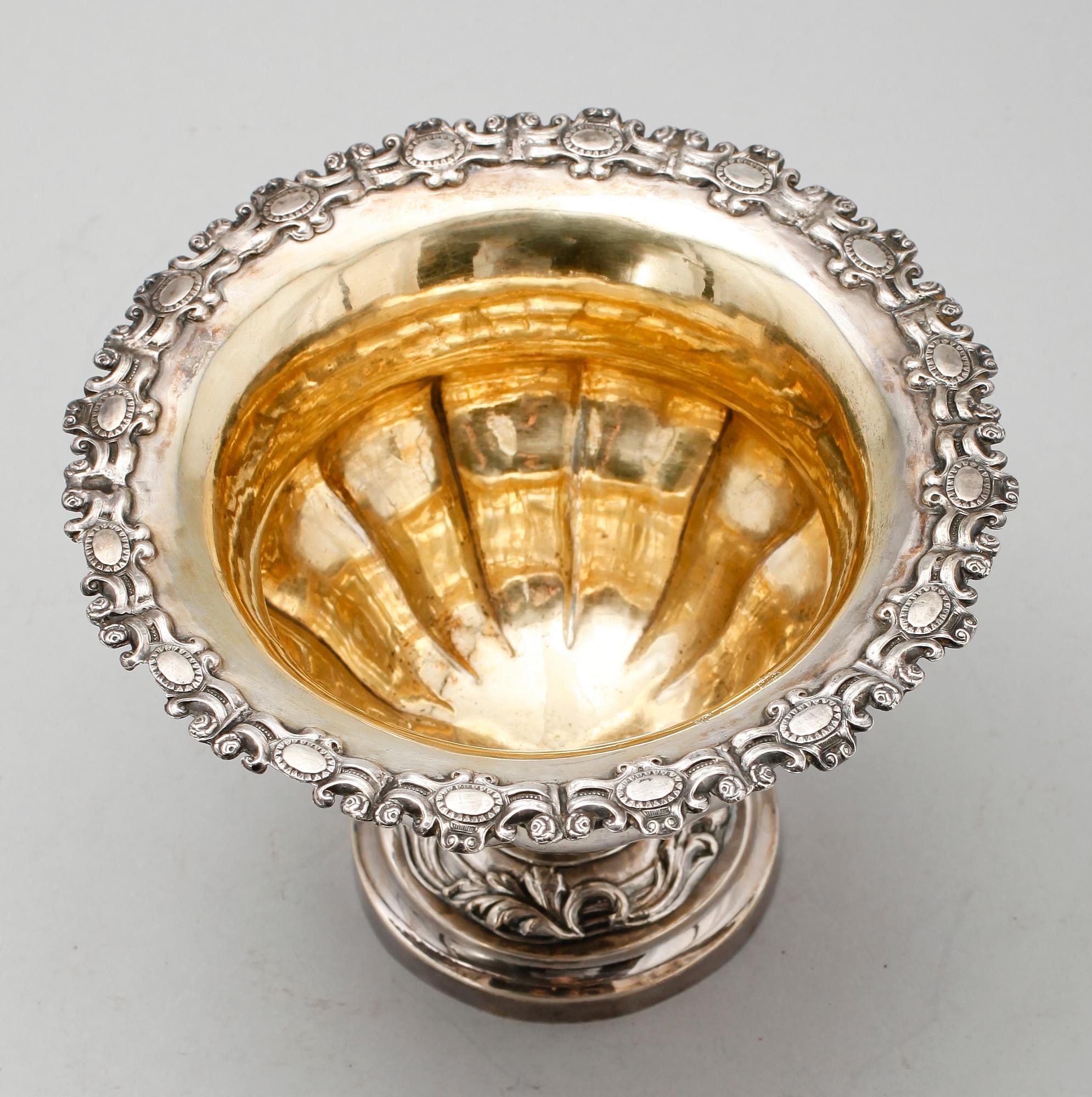 SKÅL, silver, otydliga stämplar 1847. Vikt 258 g.