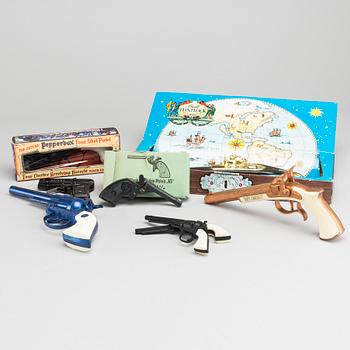 SAMLING LEKSAKSPISTOLER, 8 ST, OLIKA MODELLER,1900-TALETS ANDRA HÄLFT.