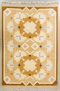 MATTA signerad IS (Ingegred Silow)rölakan ca 278 x 196 cm.