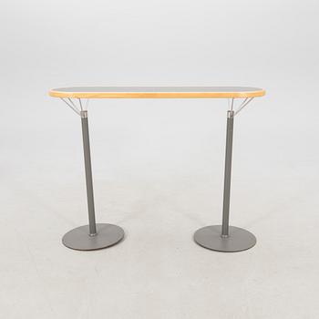 Bar table and bar stools, 6 pcs "Oblado" Blå Station, late 20th century.