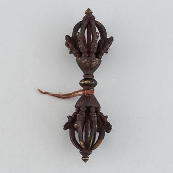 A Tibetan bronze vajra, 20th Century.