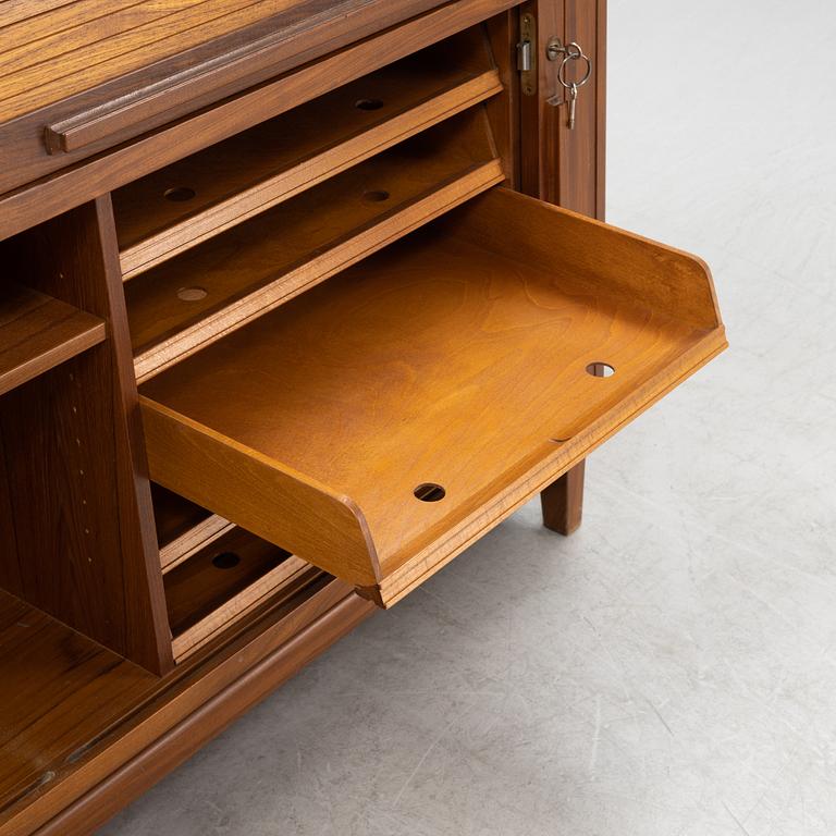 Sideboard, Ferdinand Lundqvist Göteborg, 1900-talets mitt .