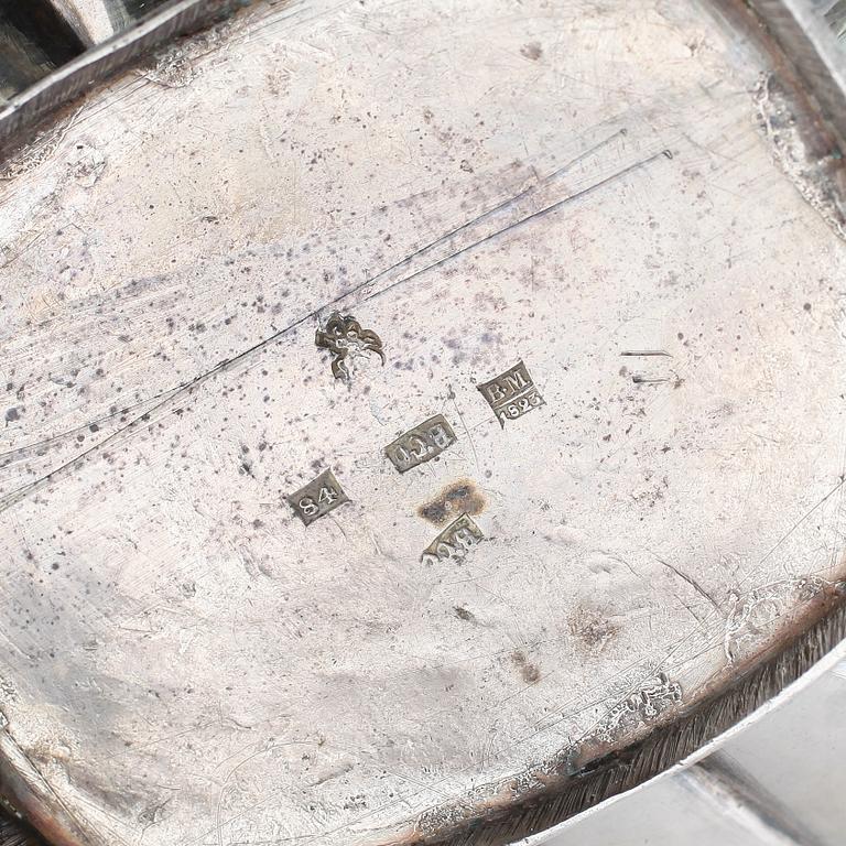 TEKANNA, silver, Ryssland 1823. Vikt ca 366 g.