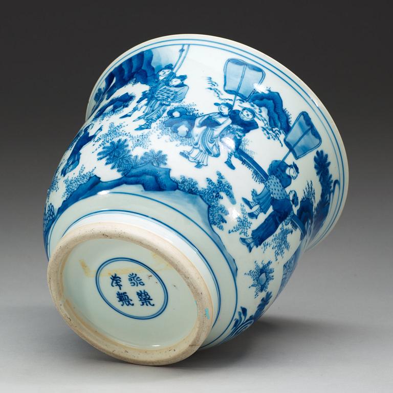 YTTERFODER, porslin. Qing dynastin.