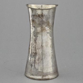 VAS, silver, Eric Löfman, MEMA, Linköping, 2000. Vikt 280 g.