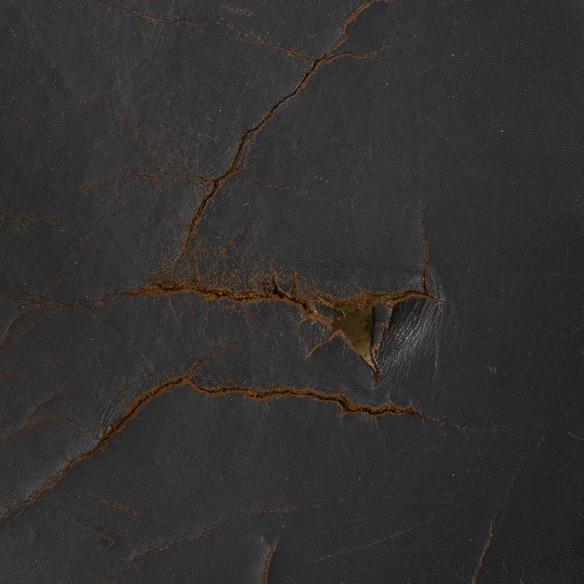 ARNE JACOBSEN, A Sjuan  armchair on wheels.