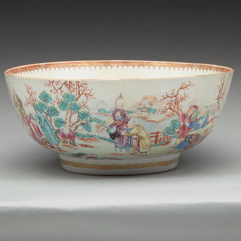 BÅLSKÅL, kompaniporslin. Qingdynastin, Qianlong (1736-95).