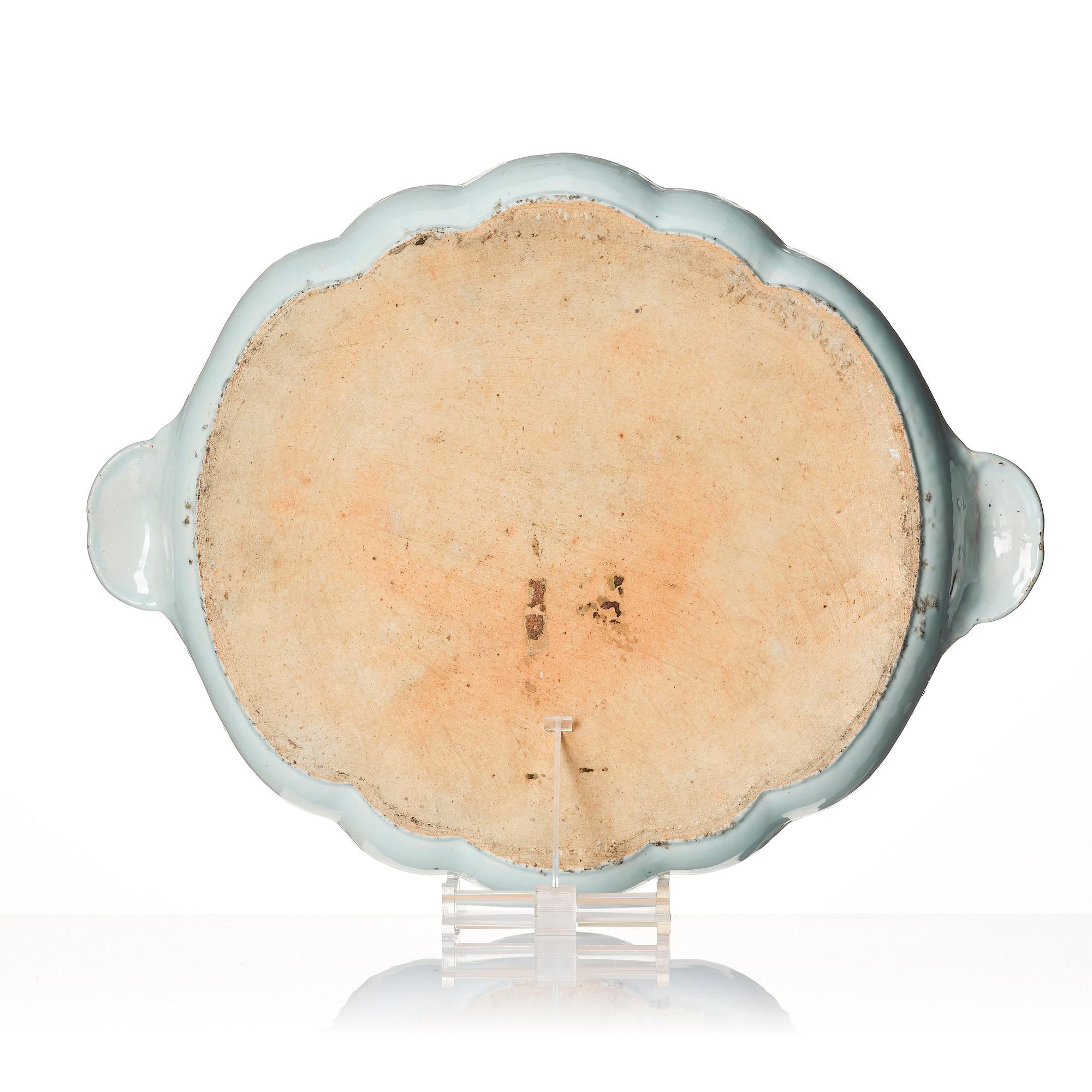 Bricka, porslin. Qingdynastin, 1700-tal.