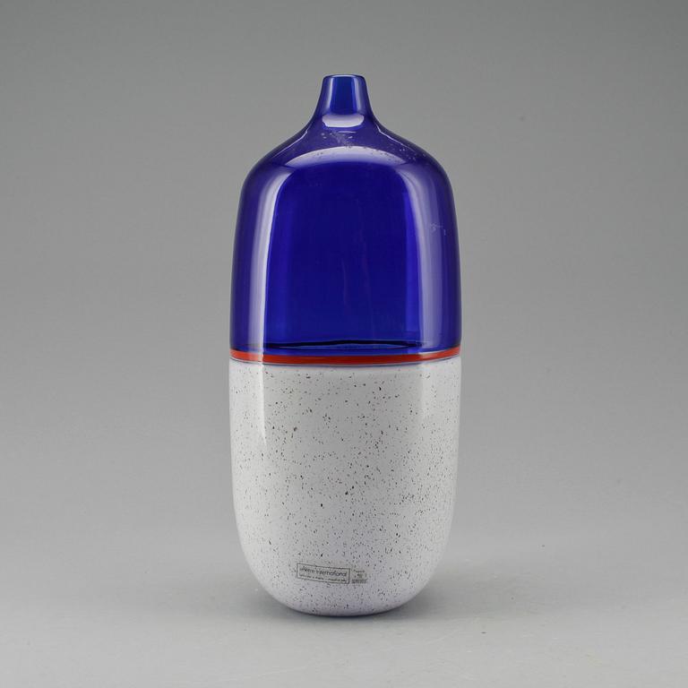 VAS, glas, etikettmärkt Venini, Murano, 1900-talets andra hälft.