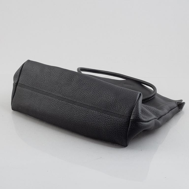 Burberry, a 'Baynard Tote' hand bag, 2016.