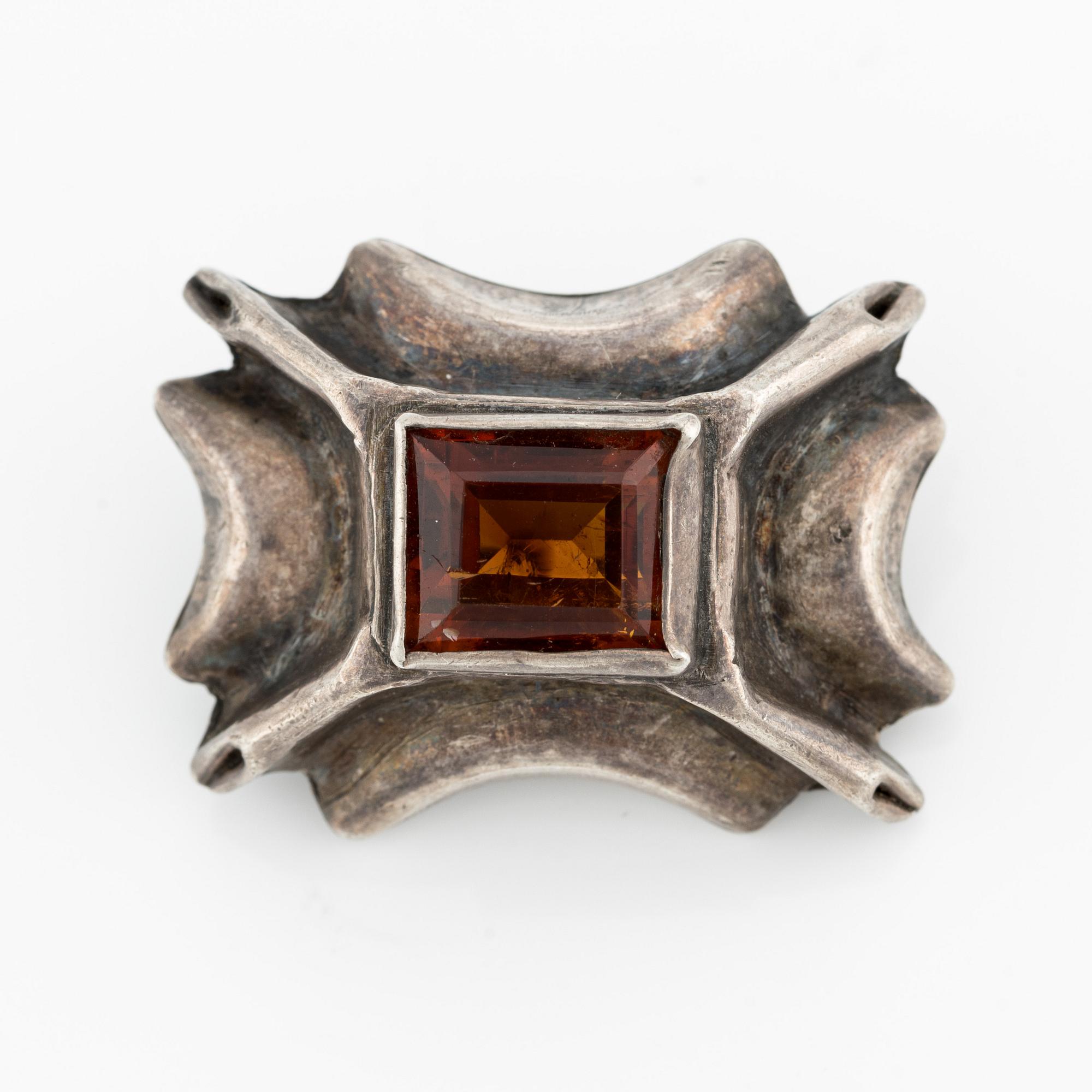 Brosch, silver med citrin, Stockholm 1953.
