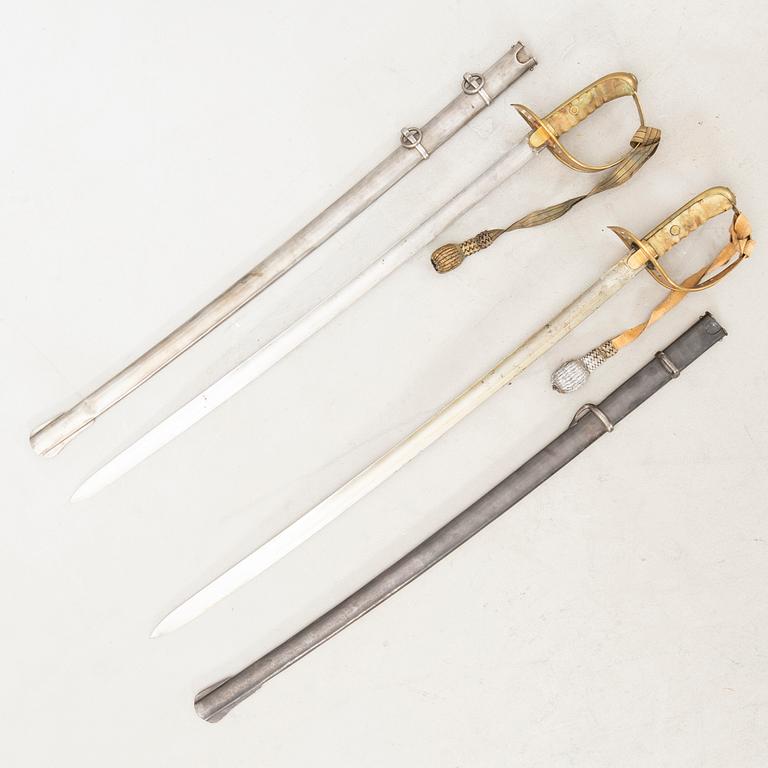 Two Swedish cavalry sabres, 1867 pattern.