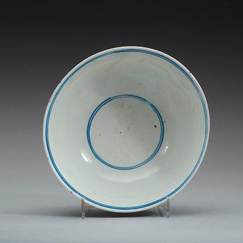 A blue and white bowl, Qing dynasty 19th century. Whit Kangxis six characters mark.