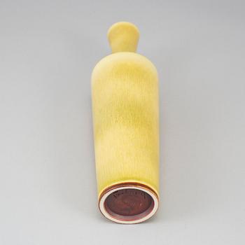 BERNDT FRIBERG, a stoneware vase, Gustavsberg studio, Sweden, 1962.