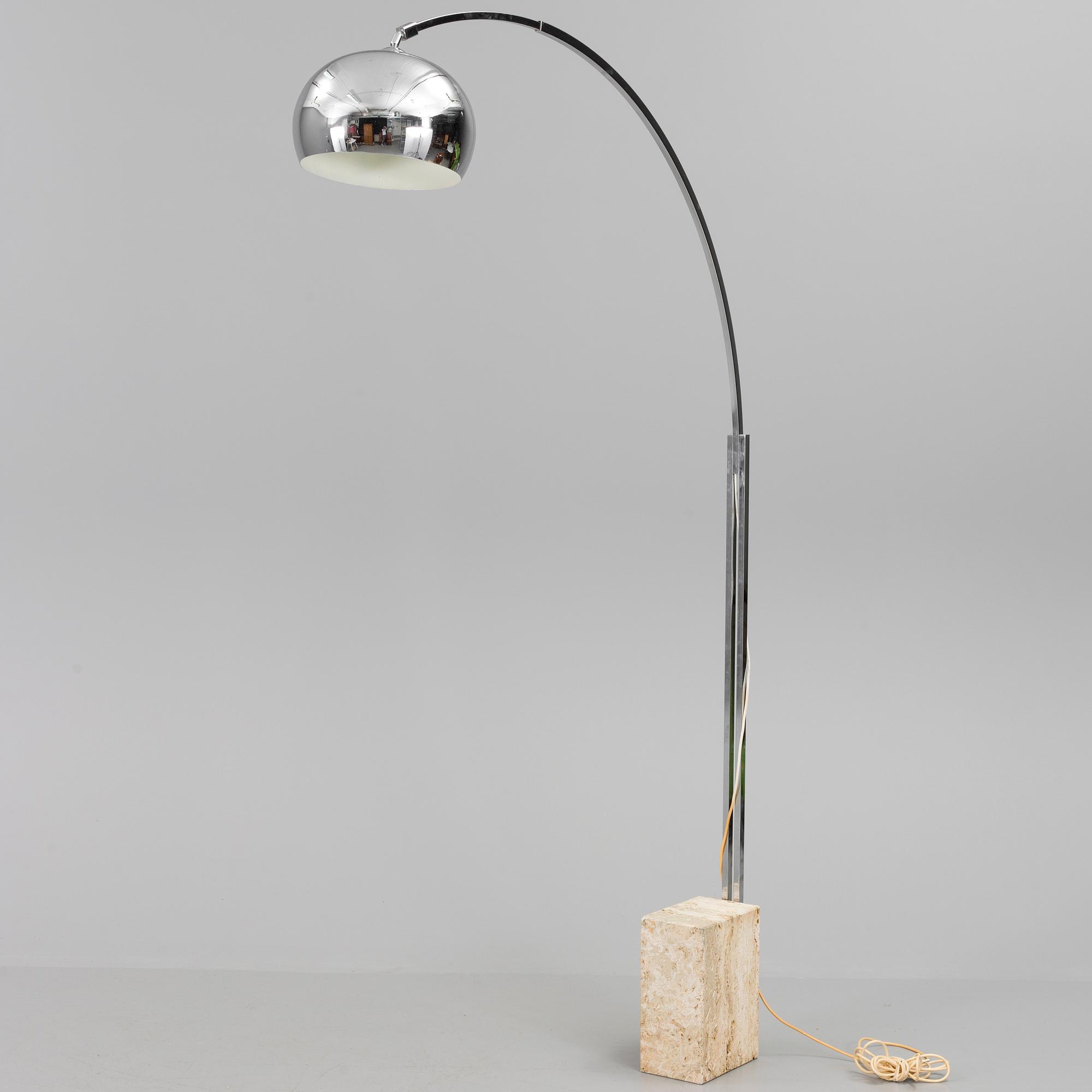 GOLVLAMPA, Italien, 1900-talets andra del.