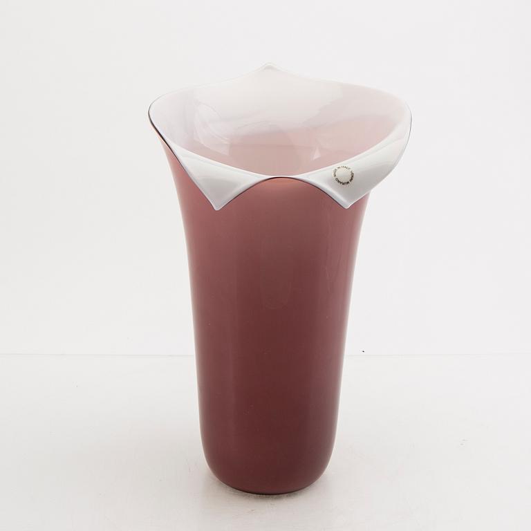 Tyra Lundgren, a glass vase "Calla" signd and dated Venini 97.