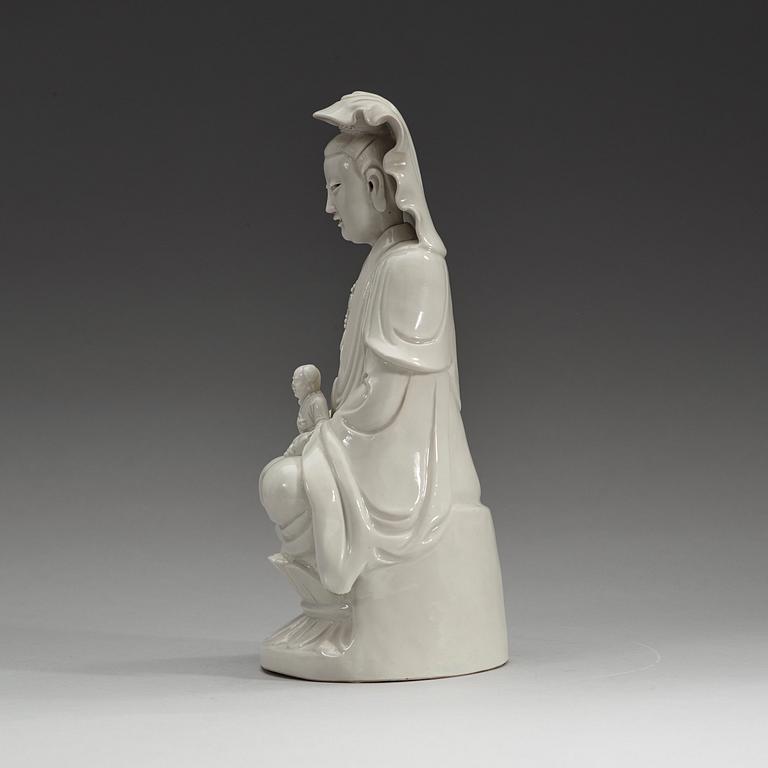 GUANYIN, blanc de chine. Sen Qingdynasti about 1900.